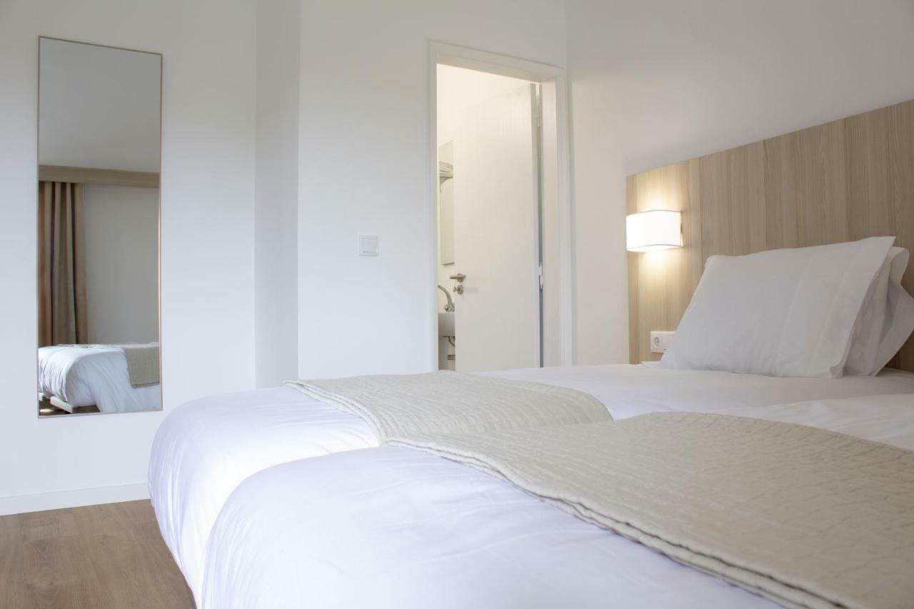 Up Hmb Hotels Fermentelos Екстериор снимка