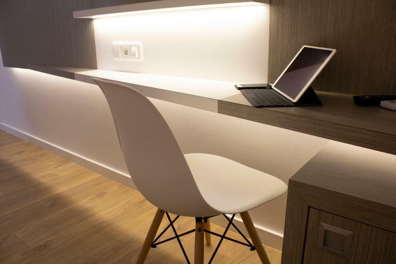 Up Hmb Hotels Fermentelos Екстериор снимка