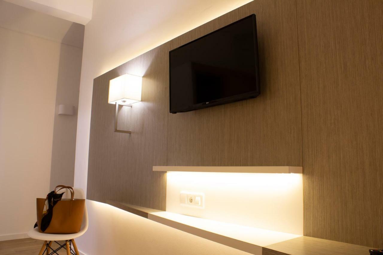 Up Hmb Hotels Fermentelos Екстериор снимка